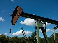 Казахстан не добыл 16 тыс. тонн нефти из-за паводков - Минэнерго