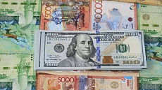 Exchange rate of the tenge at KASE trades fell by KZT1.55 to KZT443.57