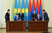 Токаев договорился с Пашиняном о развитии транспортного сотрудничества