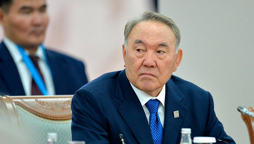 Сообщается о госпитализации Назарбаева и возможной его операции