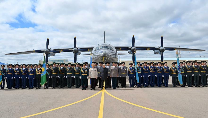 Токаев принял участие в церемонии открытия авиабазы Нацгвардии