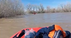 Трое мужчин пропали на воде в области Абай