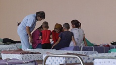 Около 4 тыс. детей разместили в эвакопунктах в Казахстане