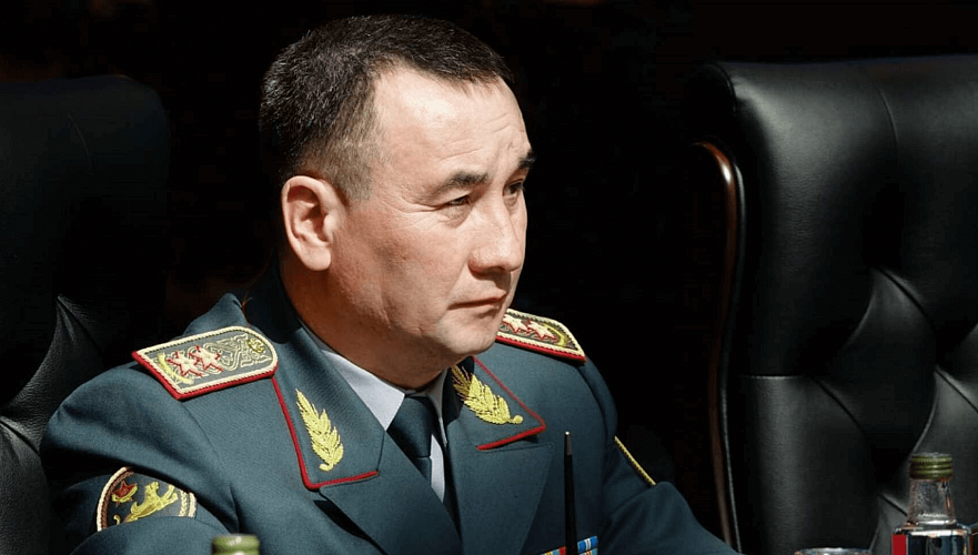 Бектанов отдал явно незаконные приказы и оставил стратегические военные объекты – Асылов