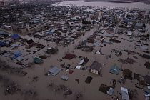 Петропавловск все еще под водой - затопление центра Северного Казахстана продолжается