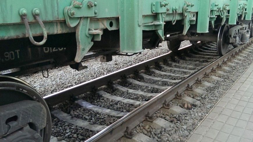 10 платформ грузового поезда опрокинулись в Жамбылской области