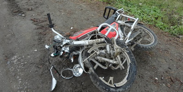 12-летний мальчик разбился на мотоцикле в Павлодарской области, состояние ребенка тяжелое