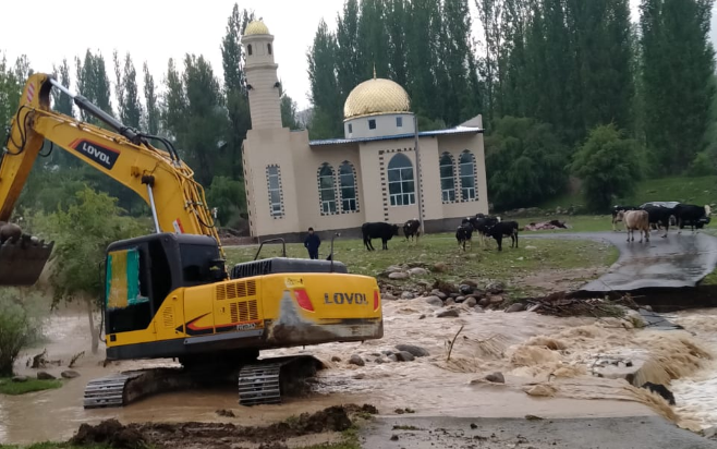 Четыре частных дома и 15 дворов подтопило в Туркестанской области из-за обильных осадков