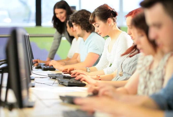 Последнее место занимают казахстанские учащиеся в рейтинге цифровой грамотности