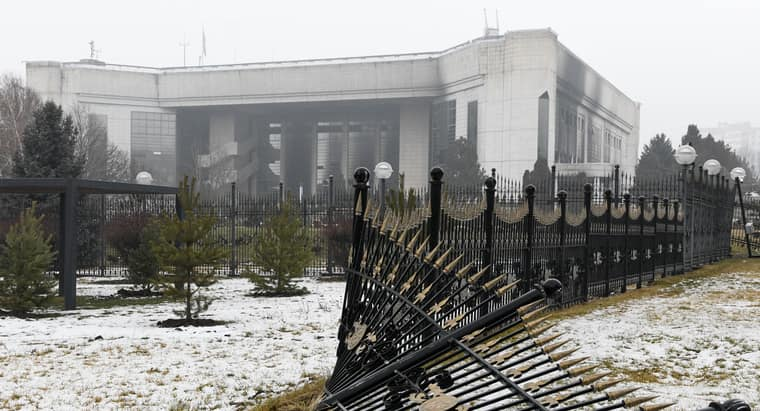 Резиденцию президента в Алматы решили снести
