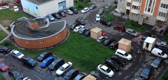 Власти Алматы не планируют внедрять платные парковки во дворах жилых домов