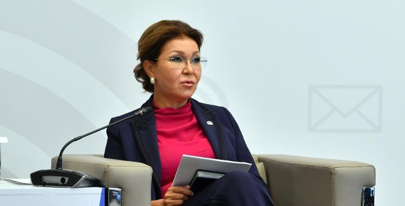 Дарига Назарбаева решила сложить депутатский мандат