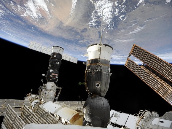 «Союз МС-08» 4 октября вернется на Землю с тремя членами экипажа МКС