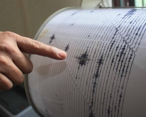 Землетрясение магнитудой 3,7 зафиксировано в 5 км на запад от Алматы (доп.)