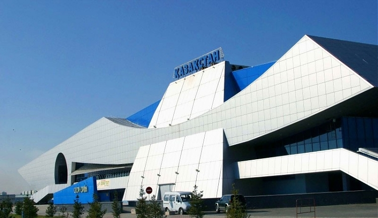 Построенный в 2001 году Дворец спорта «Казахстан» в Нур-Султане находится в предаварийном состоянии