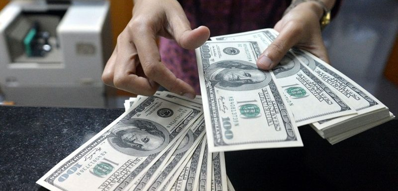 Курс доллара продолжает снижаться в обменниках Нур-Султана, Алматы и Шымкента