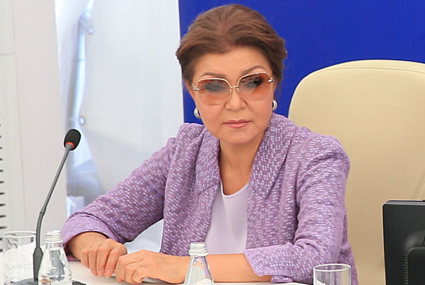 Дарига Назарбаева избрана спикером сената Казахстана (доп)