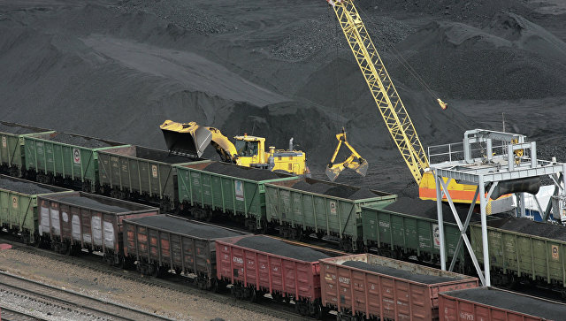 Причиной железнодорожных заторов у угольных разрезов Казахстана назван простой частных поездов из России