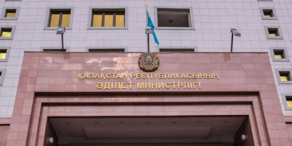 Избавить партии от препон при регистрации призвали общественники в минюсте Казахстана