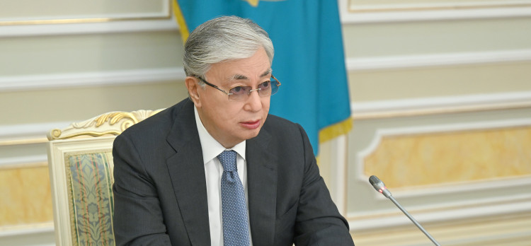 Токаев посмертно наградил еще семерых погибших в результате взрывов близ Тараза