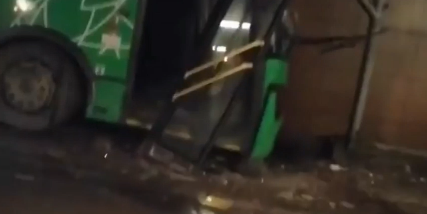 ДТП с участием автобуса произошло в Алматы, сообщается о многочисленных пострадавших
