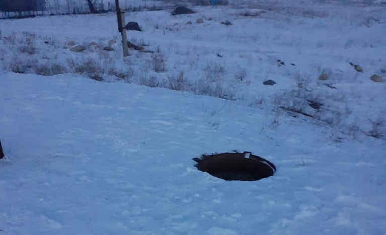 Восьмилетний мальчик скончался в Алматинской области, упав в открытый колодец с водой