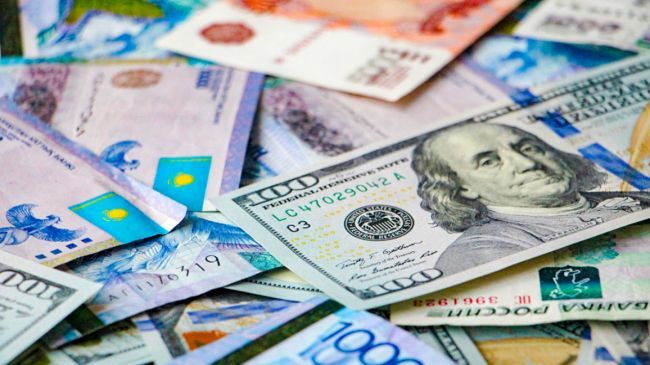 Тенге в июле укрепился к рублю РФ на 0,7% и ослаб к доллару США на 1% – Нацбанк