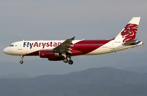 Вылетевший в Караганду самолет FlyArystan по техпричине вернулся в Алматы