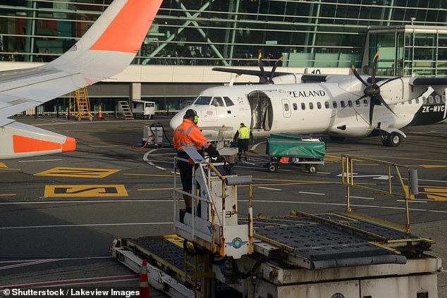 Аэропорты Австралии готовятся к забастовке наземной бригады и обработчиков багажа