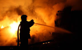 Мать и двое детей погибли в результате пожара в частном доме в Алматинской области