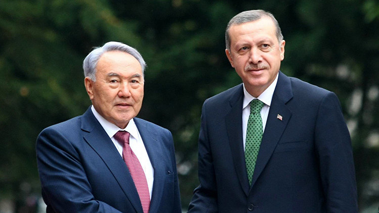 Назарбаева ожидают с визитом в Турции этим летом