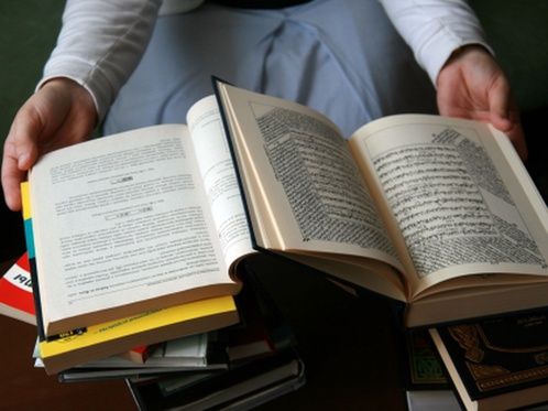 Двух жителей Павлодарской области оштрафовали за распространение религиозной литературы