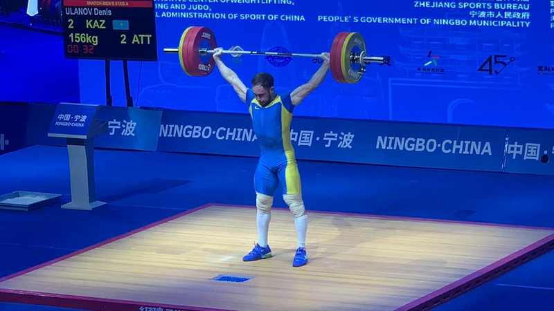 Денис Уланов завоевал «бронзу» на Чемпионате Азии по тяжелой атлетике