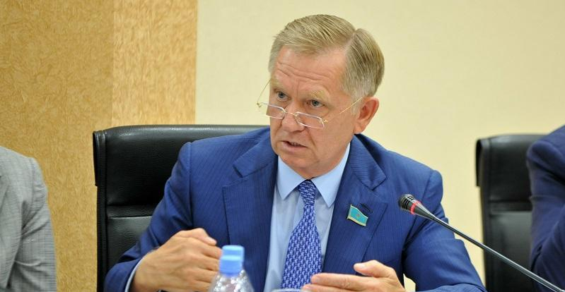 Сенатор призвал ужесточить наказание за нападение на представителей власти в Казахстане