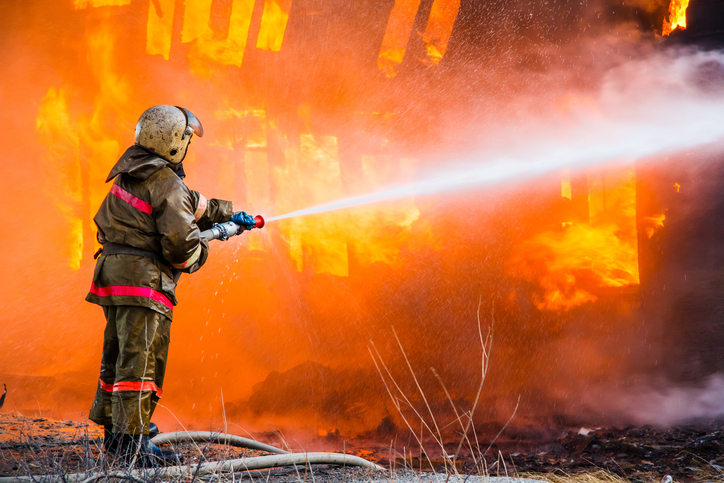 Строительный магазин горел в Алматинской области