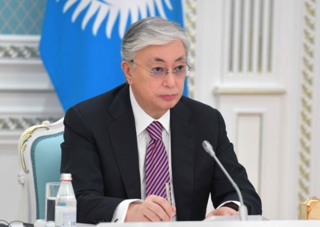 Токаев поддержал договоренность о прекращении конфликта между Кыргызстаном и Таджикистаном