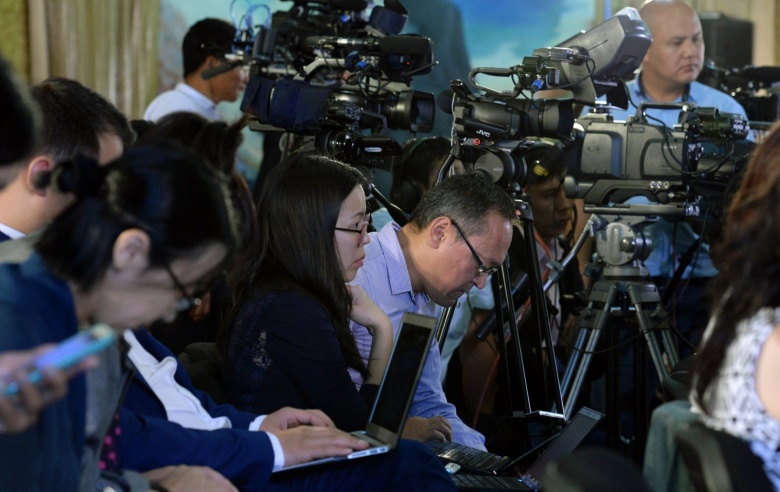 Запретить предоставлять журналистам информацию о ДТП и ЧС предлагает кыргызский депутат