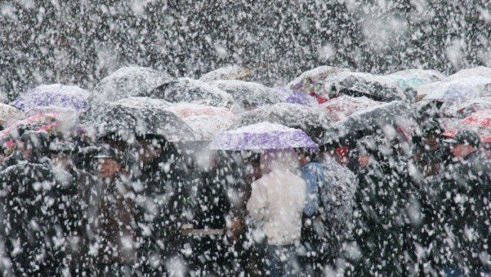 Снег, метель и сильный ветер ожидаются во вторник в четырех областях Казахстана