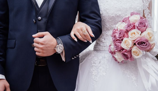 Около 25% казахстанцев относятся положительно к гражданскому браку