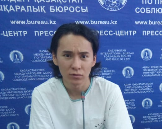 После пресс-конференции в Алматы у волонтера «Итальянской федерации по правам человека» полиция провела обыск