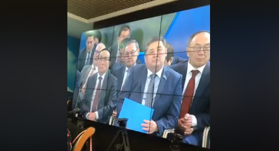 Tokayev said seating of officials at session in Nur-Sultan is strange