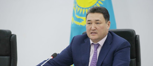 Пойманный на коррупции экс-аким Павлодарской области Бакауов остался на свободе