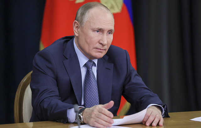 Путин приказал перевести силы сдерживания в особый режим несения боевого дежурства