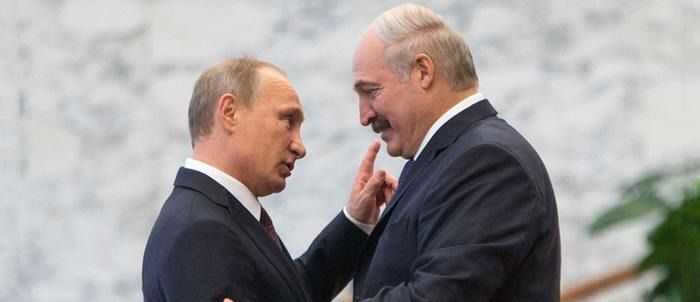 Лукашенко хочет связаться с Путиным из-за «угрозы не только Беларуси»