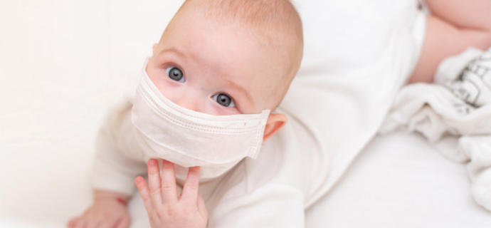 Цой подтвердил обязательность ношения на улице масок новорожденными