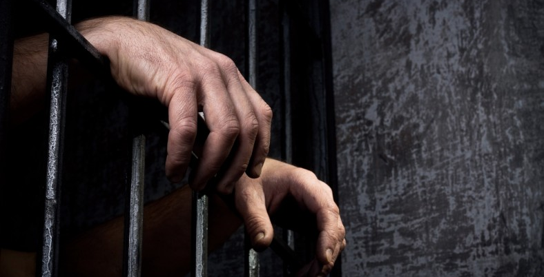 Пьяный водитель задержан после наезда на четырех младшеклассниц в Алматинской области