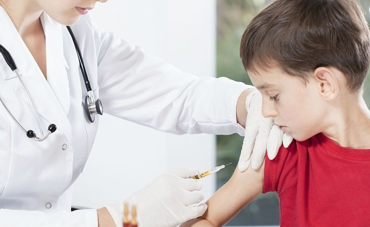 Возможность вакцинации детей с 12 лет вакциной Pfizer рассматривает минздрав Казахстана