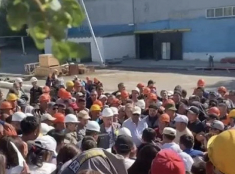  Шахтеры рудника устроили забастовку в Карагандинской области