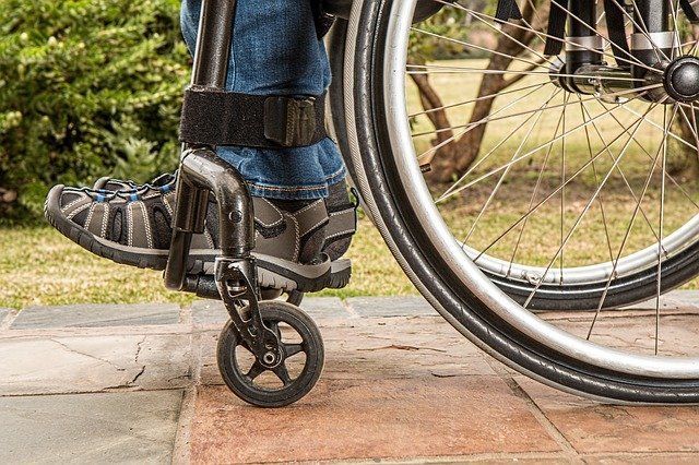 Потерявшим кормильца инвалидам хотят предоставить право на получение двух пособий в РК