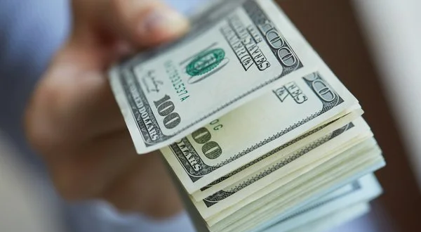 Доллар подешевел во вторник в обменниках Астаны, Алматы и Шымкента